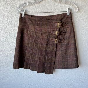 United Colors of Benetton plaid side buckle pleated mini skirt
